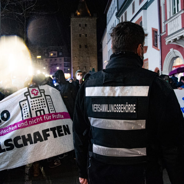 Hinter fehlenden Masken: Gewalttaten und Verleumdungen bei Querdenkenden in Jena